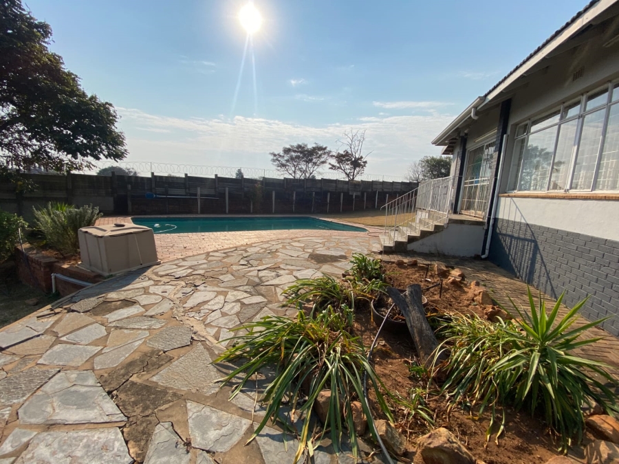 4 Bedroom Property for Sale in Protea Park North West